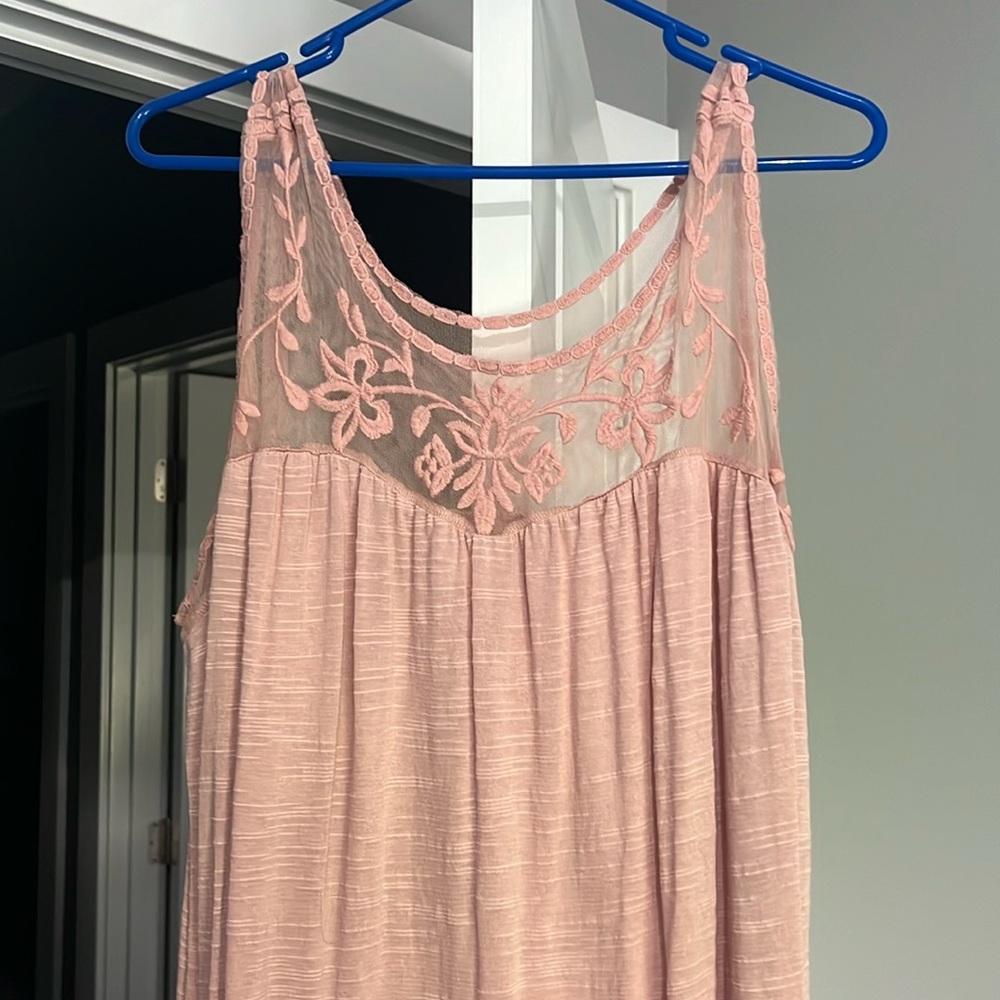 Maurice’s pink blush tank top